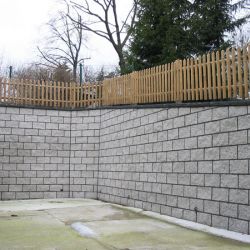 Hoymer Spaltstein Mauer- und Pfeilersystem
